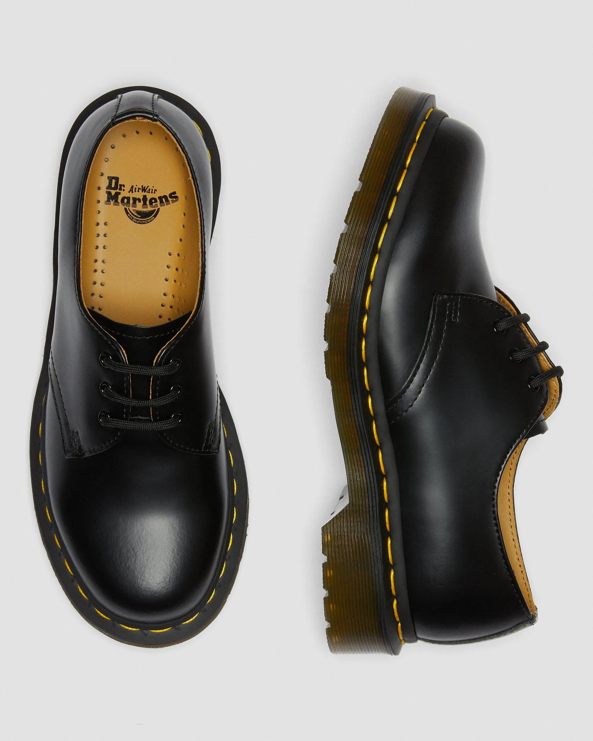 1461 Women's oxfords made of smooth leather Dr. Martens