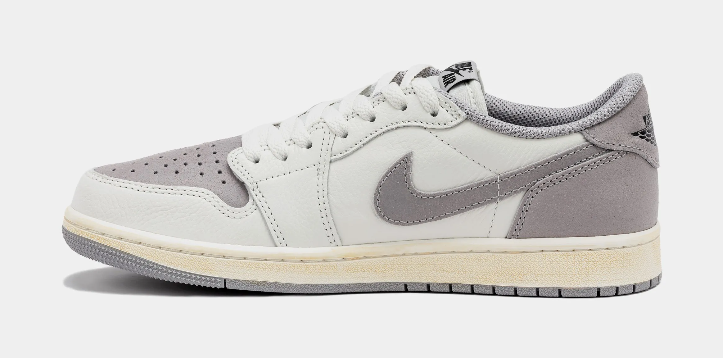 Air Jordan 1 Retro Low OG Atmosphere Grey Mens Lifestyle Shoes (Sail/Black/Atmosphere Grey)