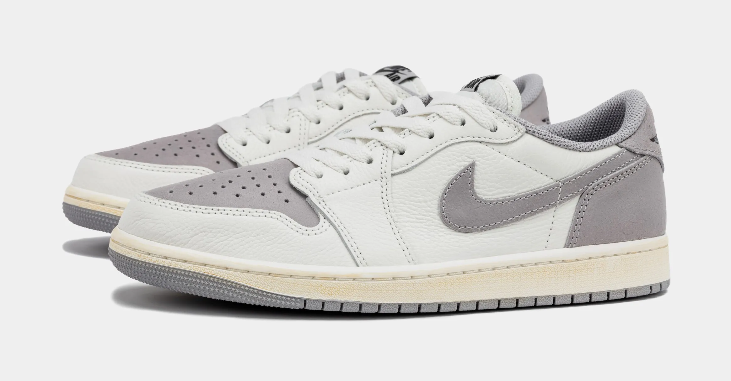 Air Jordan 1 Retro Low OG Atmosphere Grey Mens Lifestyle Shoes (Sail/Black/Atmosphere Grey)