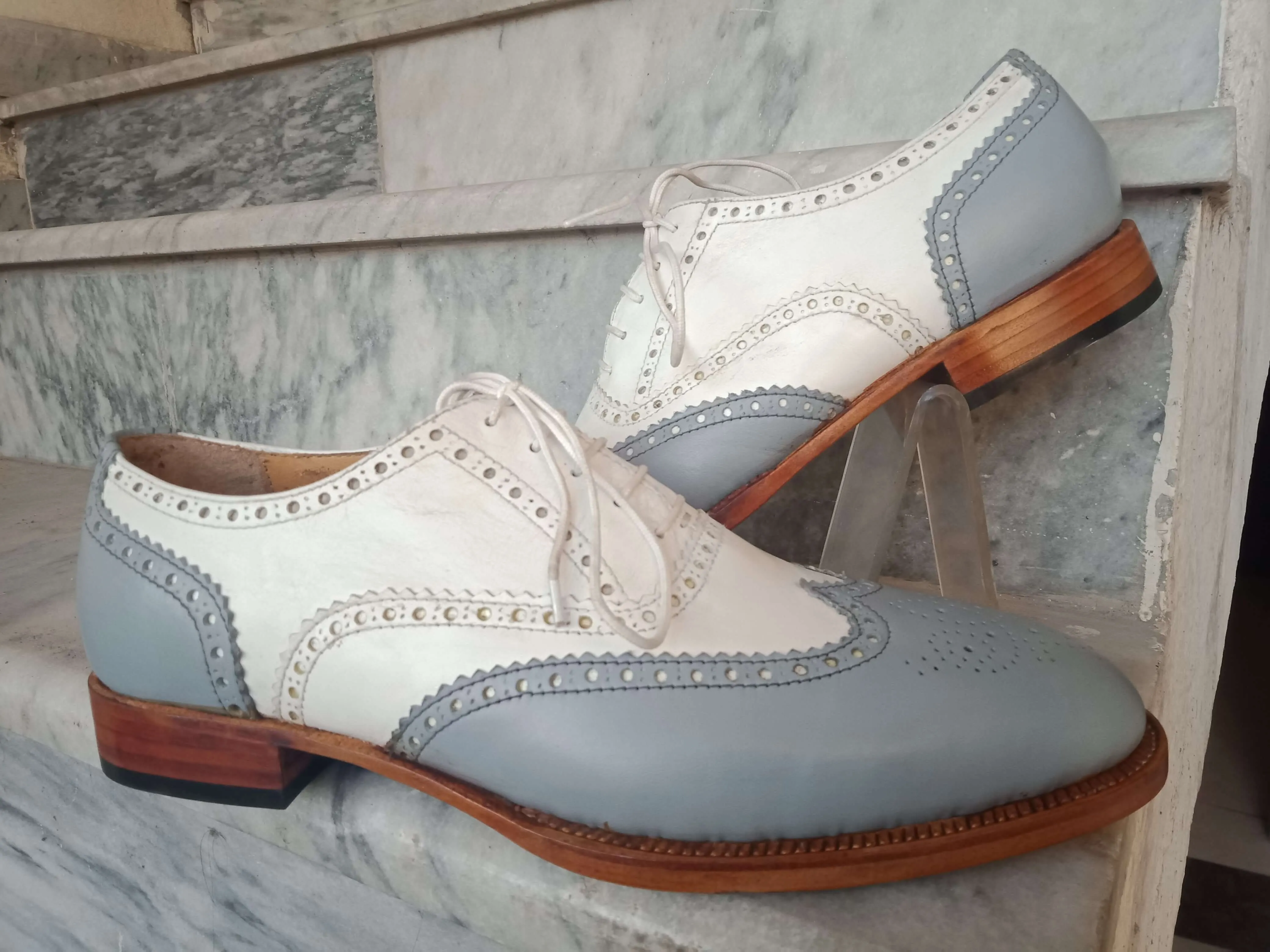 Bespoke Gray White Leather Wing Tip Lace Up Shoe for Men