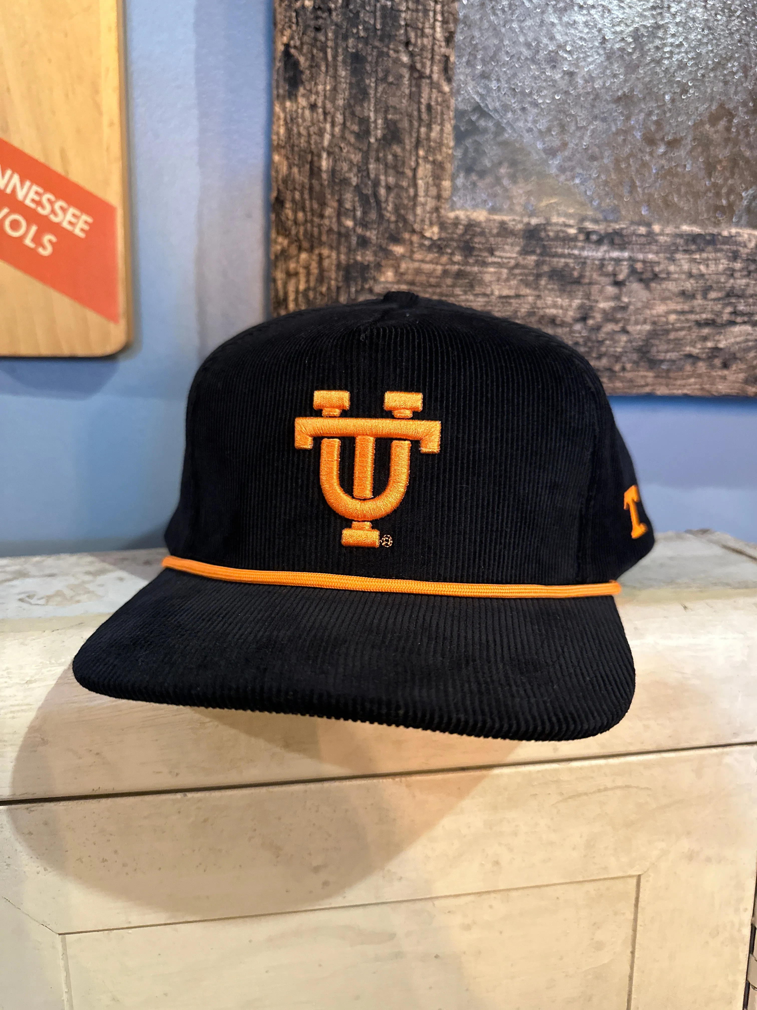 Interlocking UT Corduroy Hat - Black