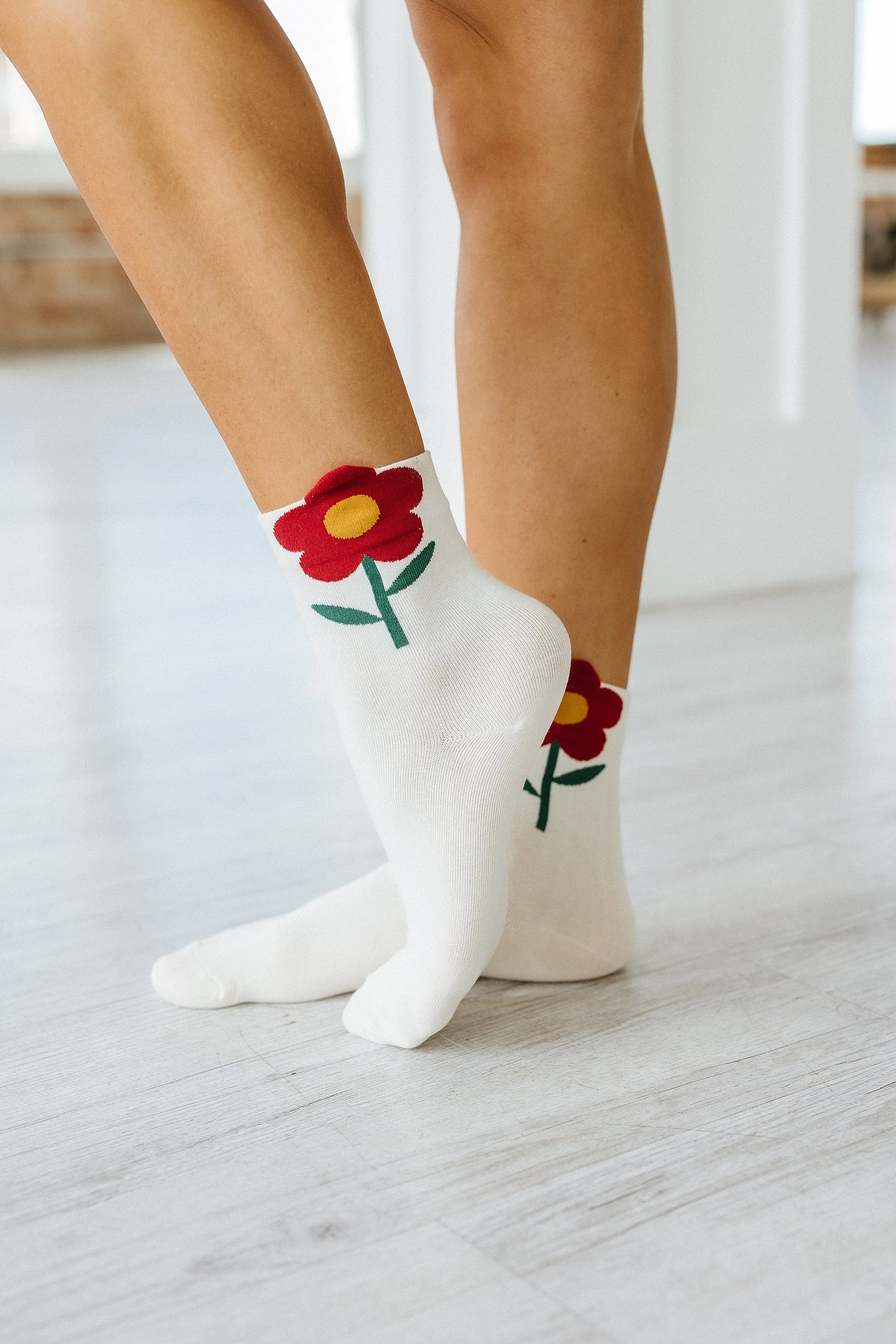 SALE - Flower Design Socks