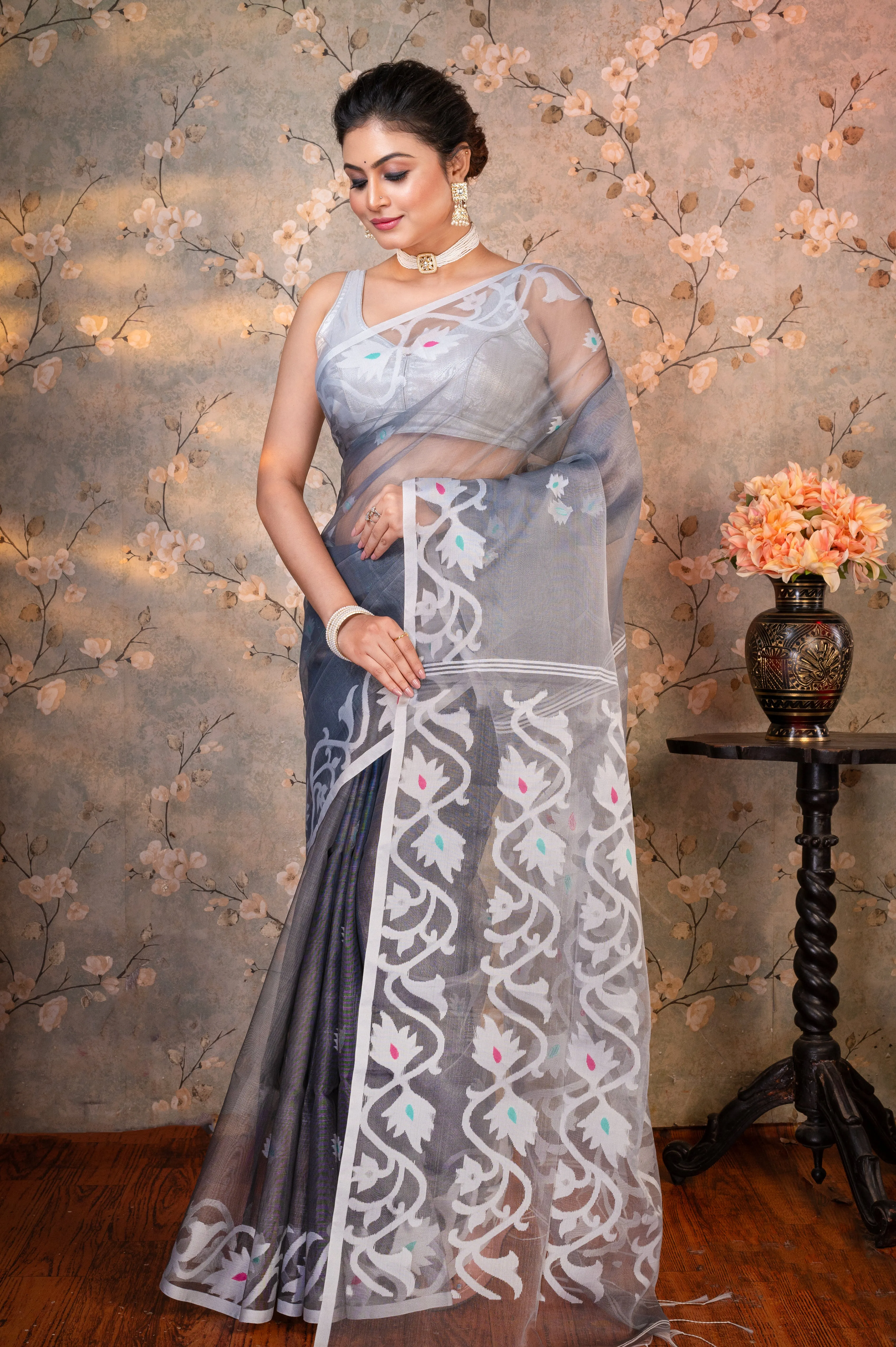 Women Grey Pure Muslin Saree With Off-White Woven Motifs