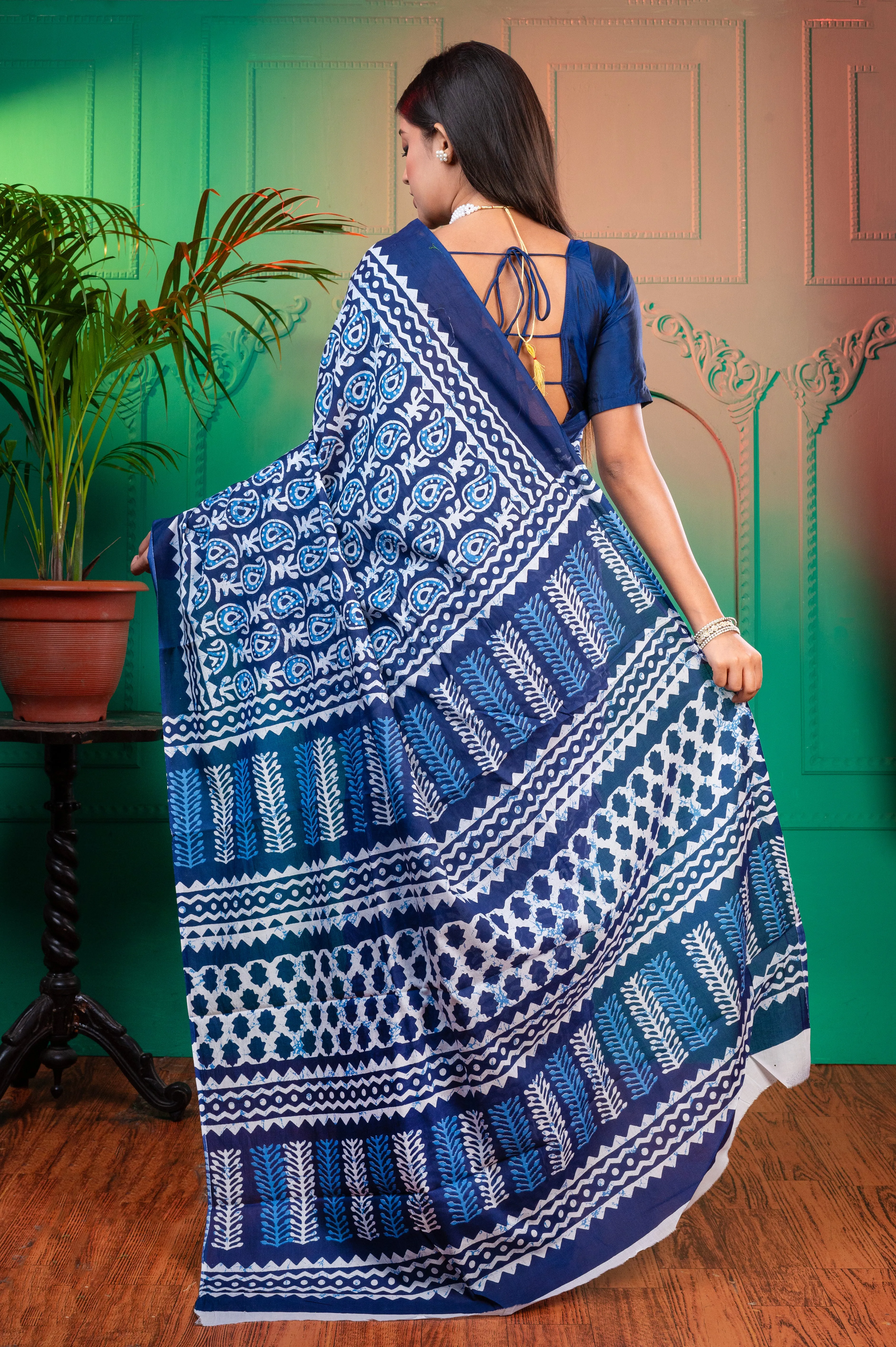 Women Ink Blue Pure Bagru Malmal Cotton Saree With Jungle Print