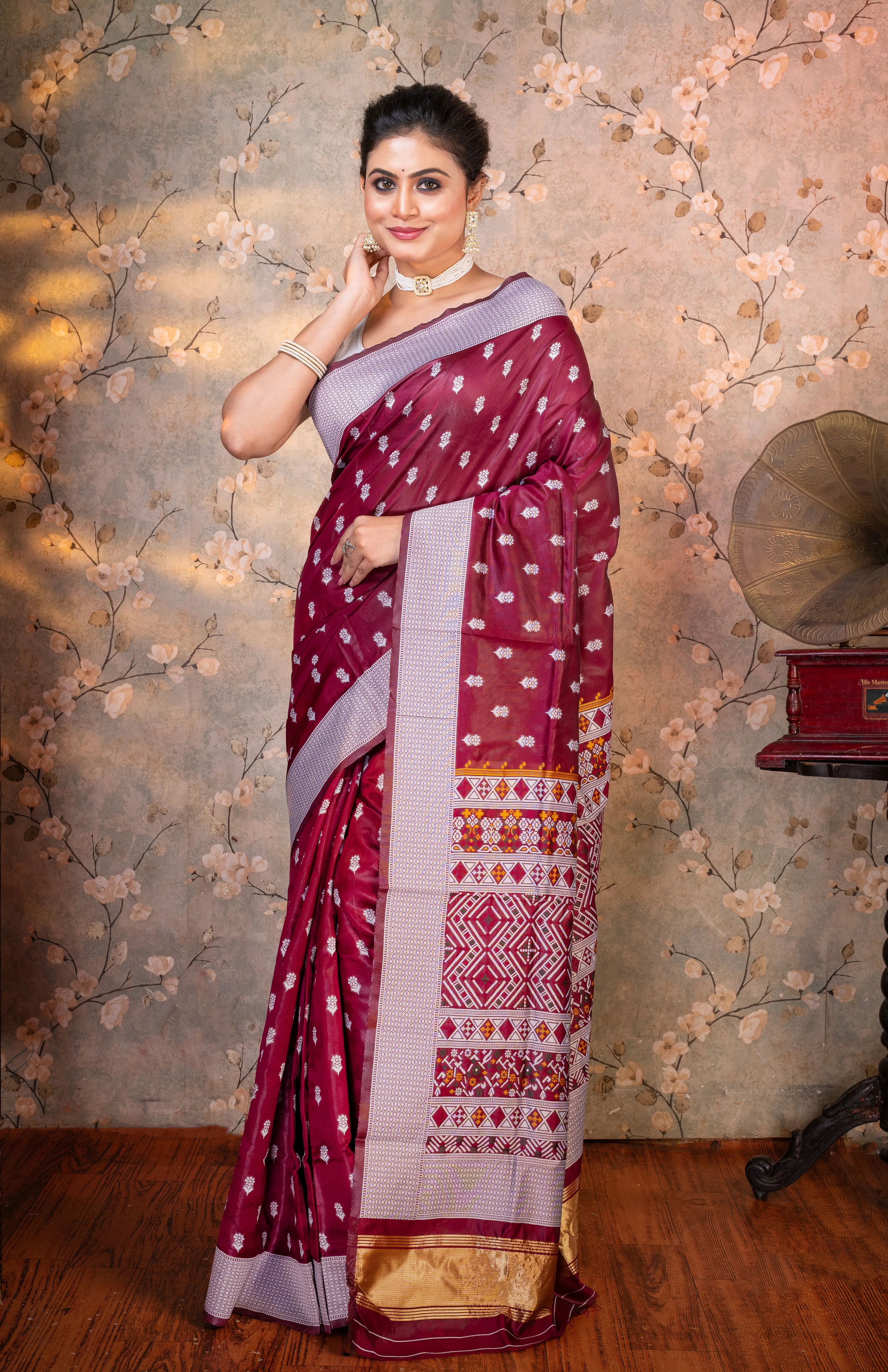 Women Magenta Banarasi Soft Silk Saree With Silver Jacquard Border